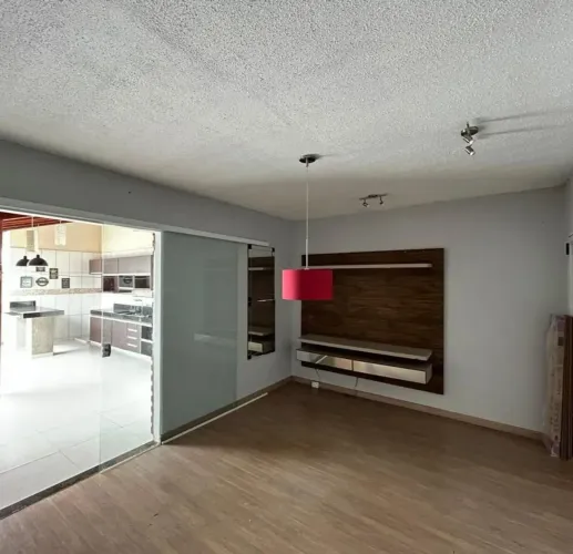 Casa à venda no Condomínio Terra Nova I em Uberlândia