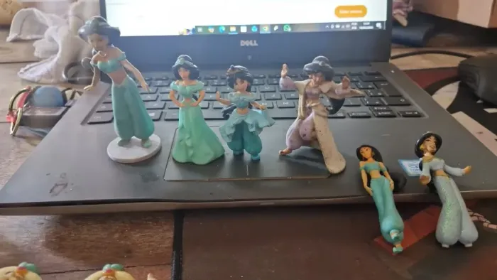 Miniaturas do desenho Alladin - Princesa Jasmine