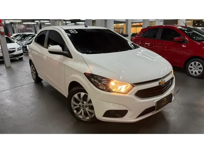 Chevrolet Onix Hatch LT 1.4 8V Flex Mec. 4P 2018