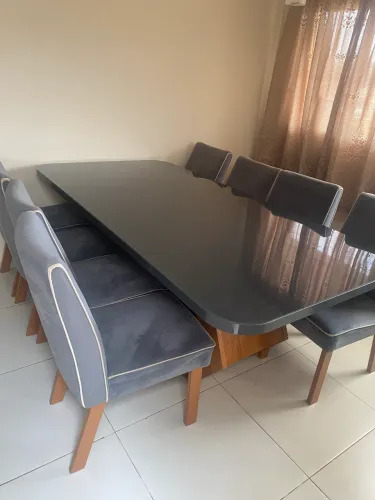 Mesa tampo de vidro 8 cadeiras