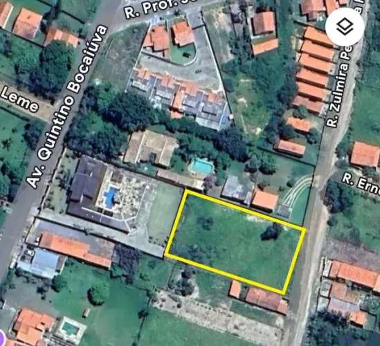 Terreno grande à venda no centro de Sarapuí-SP ? 2.269,88 m² por R$ 350.000
