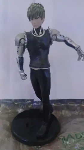 BONECO DO GENOS ONE PUNCH MAN