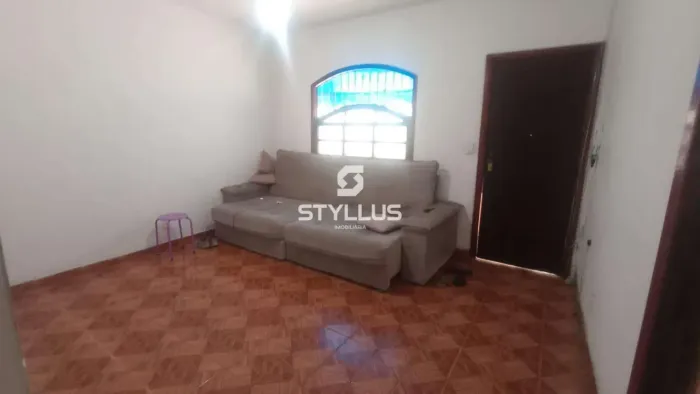 Casa de Vila com Quintal e Sol da Manhã em Del Castilho! RO01X