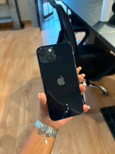 iPhone 13