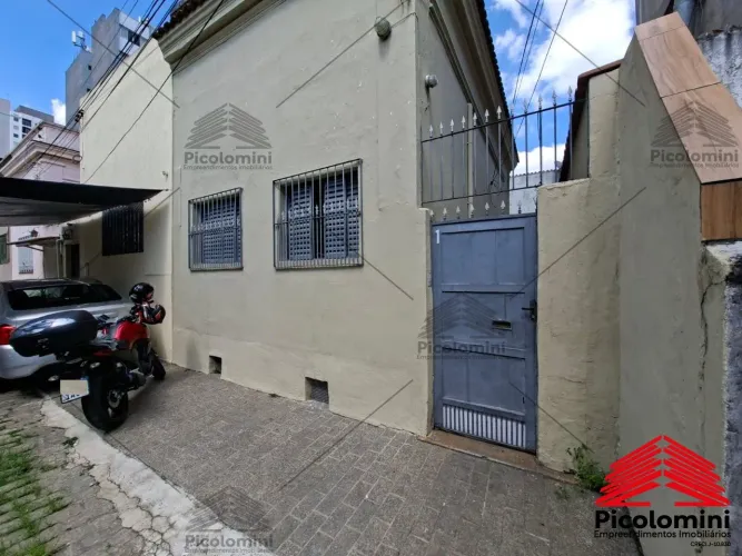 Casa à venda de Vila na Mooca, 1 quarto grande, sala ampla 2 ambientes, cozinha com lavand