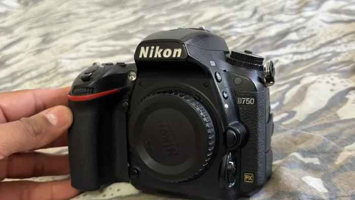 Nikon d750 fullframe + 50mm 1.8