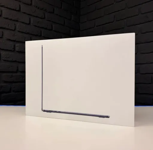 MACBOOK AIR M5- 16 RAM- SSD 512-13? - MIDNIGHT- NOVO LACRADO 