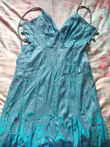 Vestido azul com glitter
