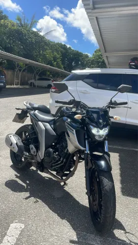 YAMAHA FAZER 250 / 21