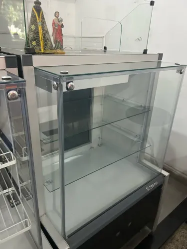 VITRINE NEUTRA CAIXA