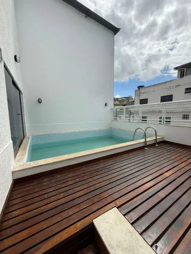 4 quartos, piscina, 2 vagas, 240m², sem taxa de condomínio 