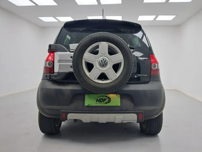 Volkswagen Crossfox 1.6 MI Total Flex 8V 5P 2009