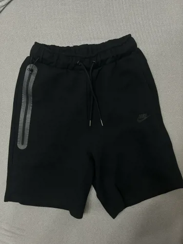 Short Nike Tech Fleece 