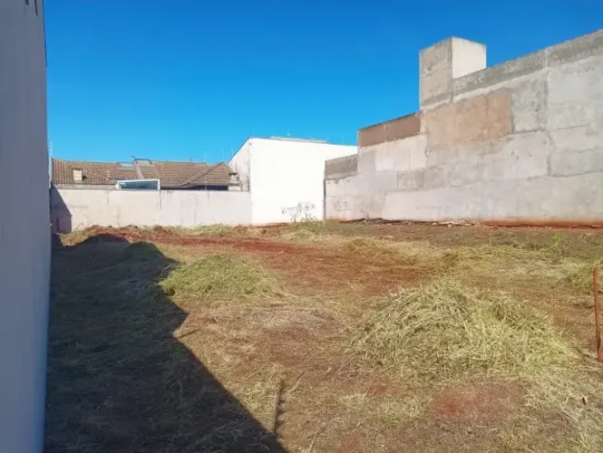 vendo meio terreno jd dias 2 maringa pr