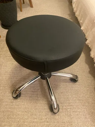 Banqueta Mocho Giratória Redonda Estofada Courinho Confort