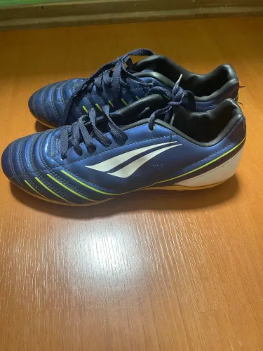 Chuteira da penalty para futebol