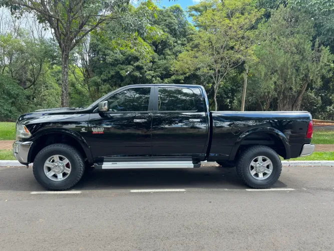 Ram 2500 Laramie 6.7 TDI CD 4X4 Diesel 2012