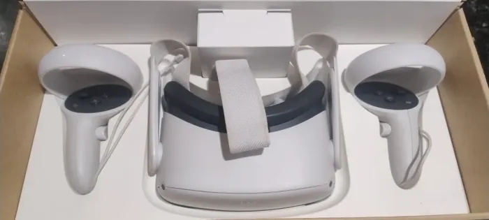 Meta Quest 2 - VR 