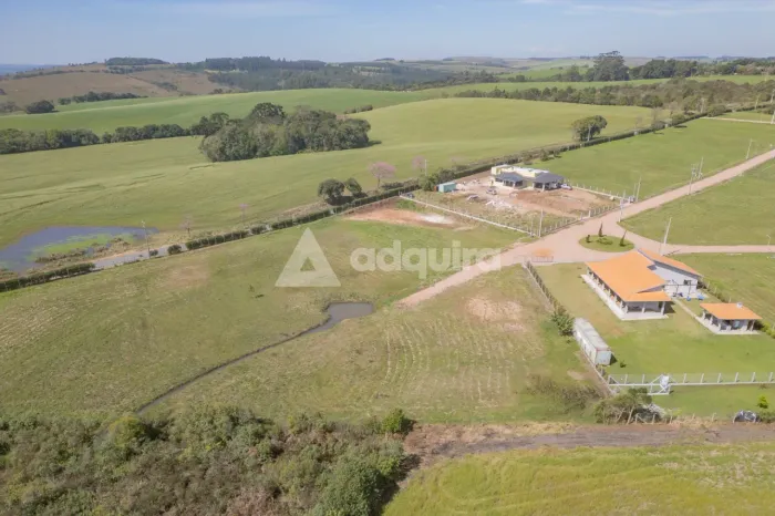 Terreno em condomínio de Chácaras Casa de Campo 2 com com 2072 m²