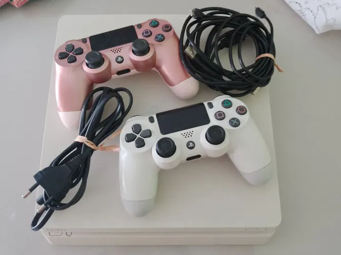 PS5 Slim Branco 1tera