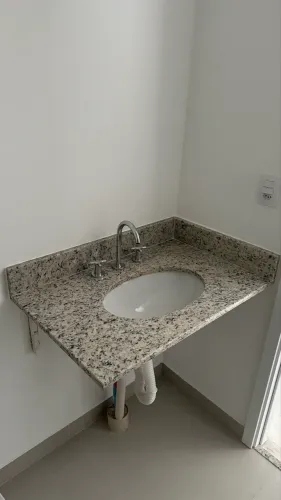 Bancada Banheiro + cuba imbutir Celite + torneira