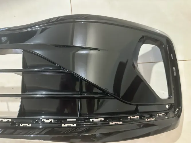 Grade dianteira inferior para-choque Volkswagen Virtus 2018 a 2022