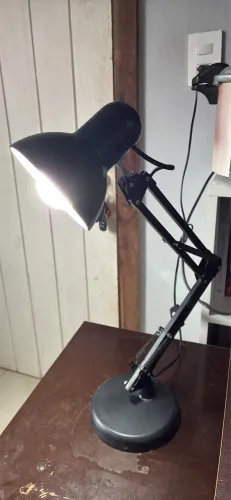 Luminária de Mesa Articulada Estilo Arquiteto - Preta - Nova
