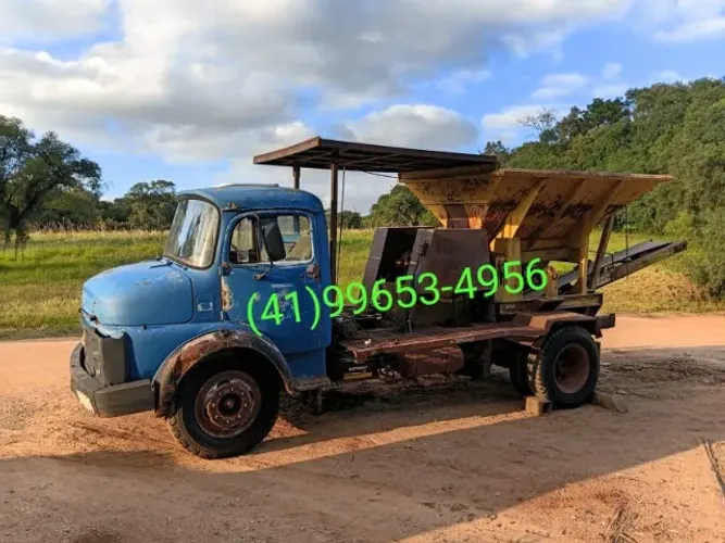 Caminhão britador móvel 25x40.