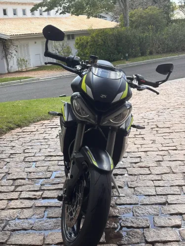 Triumph Street Triple RS 2022/2023