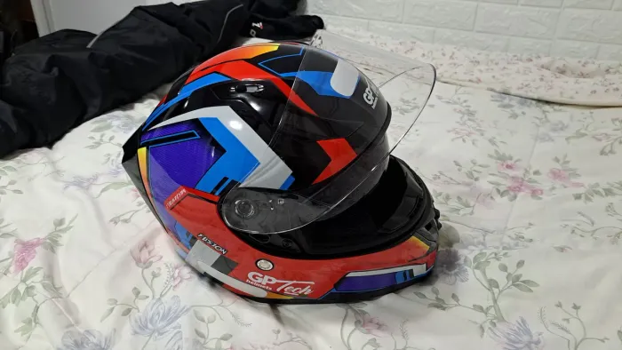Capacete GPTECH tamanho 58