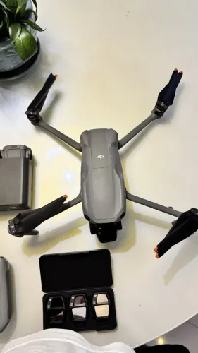 Drone DJI Air 3S Fly More Combo (Controle RC 2) + Hard Case - Impecável