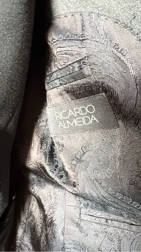 Terno Ricardo Almeida