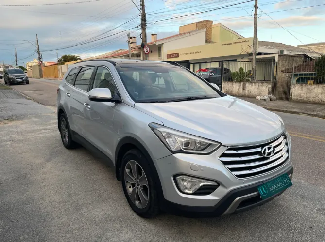 Hyundai Grand Santa Fe 3.3 V6 4X4 Tiptronic 2014