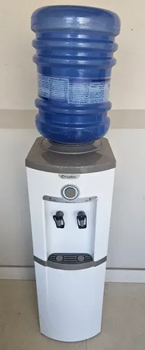 Bebedouro de Água Esmaltec de Coluna - 110 V