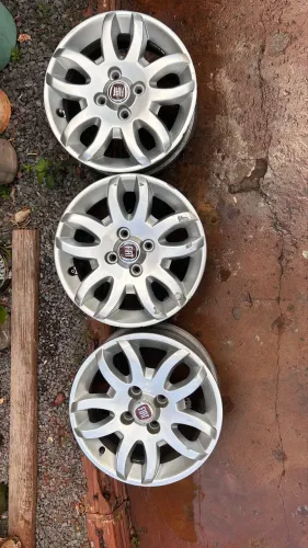 Vendo 3 rodas 14 originais Fiat