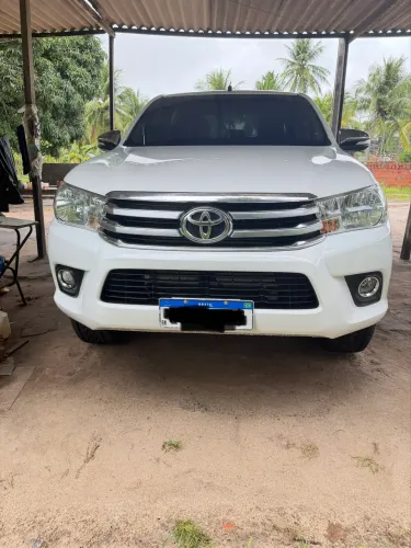 Vendo frente da Hilux com com grades e pára-choque