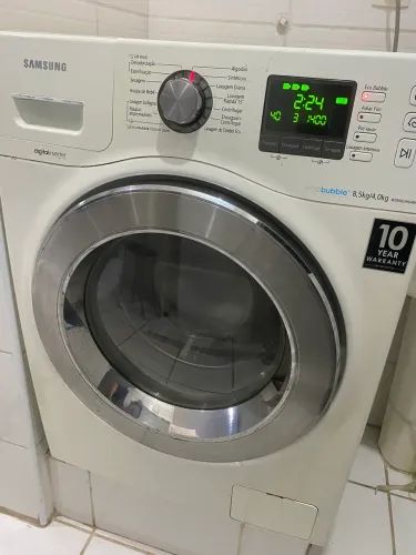 Máquina Samsung lava e seca