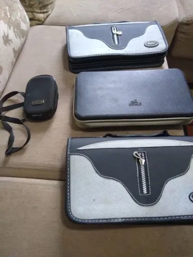 Cases para cd, dvd e máquina digital