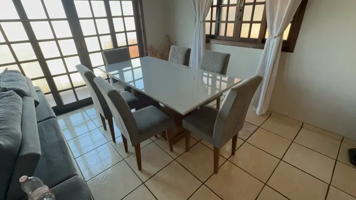 Mesa 6 cadeiras - 1.80m x 0.9m