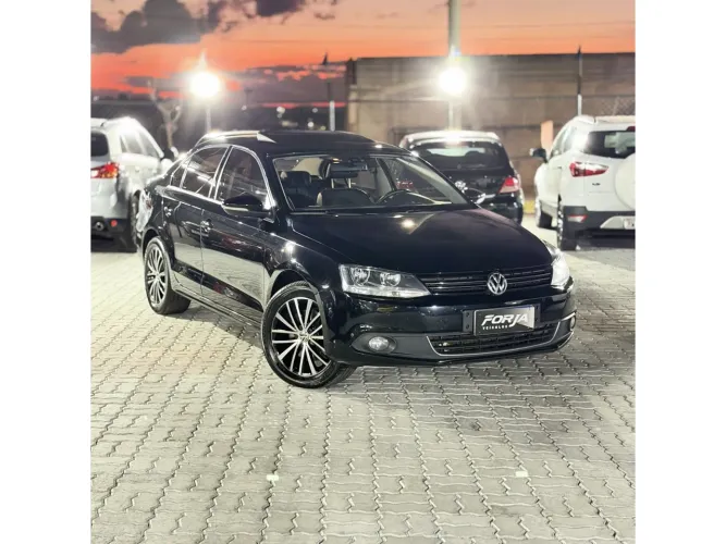 Volkswagen Jetta Highline 2.0 TSI 16V 4P Tiptronic 2013