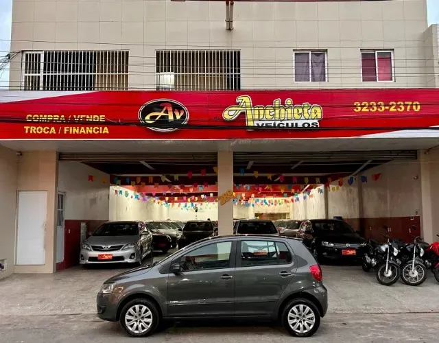 Volkswagen Fox 1.0 MI Total Flex 8V 5P 2013