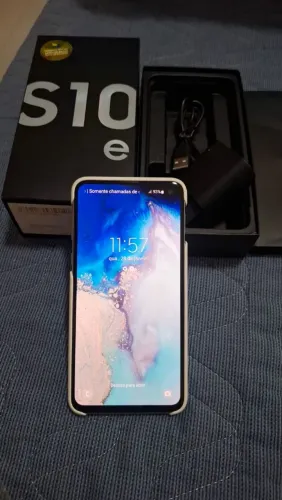 Samsung S10e