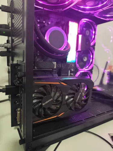 Placa de vídeo 1050 2GB gigabyte