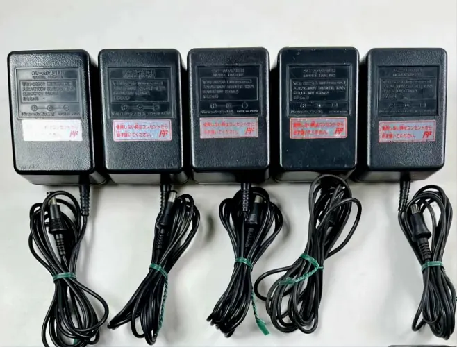 FONTE ORIGINAL PARA SUPER FAMICOM - NES 8 BIT - FAMICOM 8 BIT 10v 850ma 110v MADE IN JAPAN
