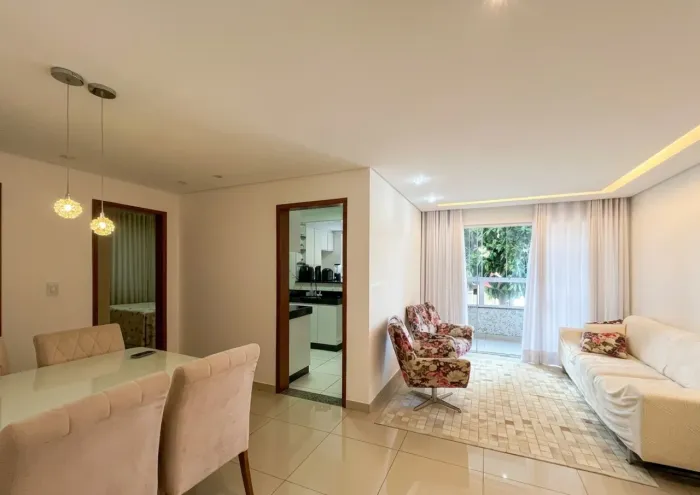 Apartamento com Área Privativa 110 m². 3 quartos sendo 1 suíte e 2 vagas cobertas a venda