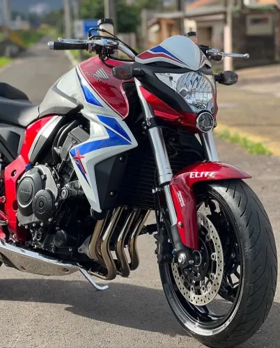CB 1000R A VENDA ( LEIA A DESCRIÇÃO )