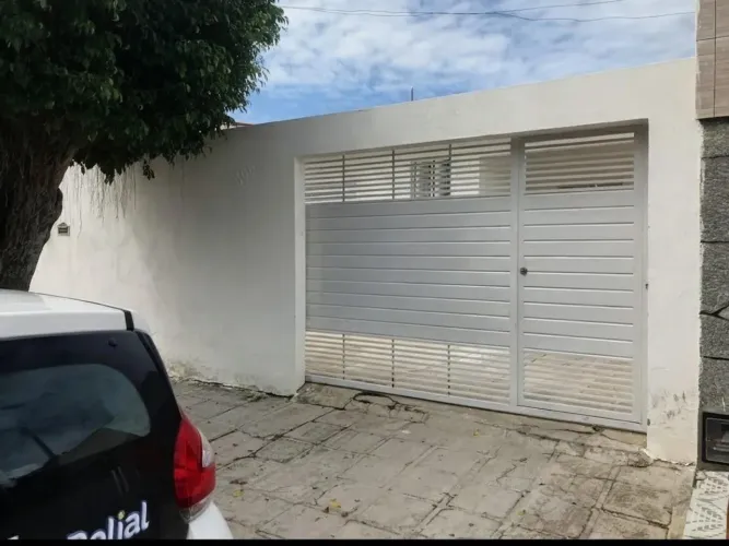 Alugo Casa