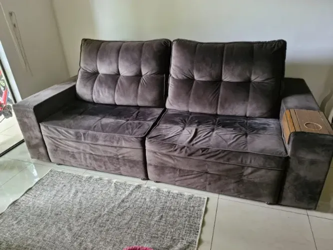 SOFÁ TRÊS LUGARES