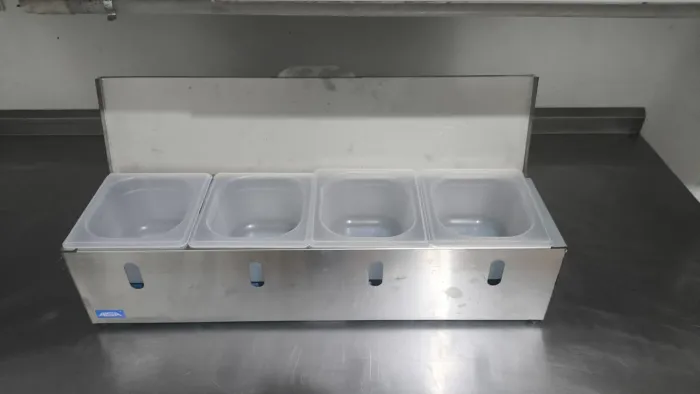 Condimentadora Refrigerada Pizzarola Inox 4 Cubas com Tampa Reta
