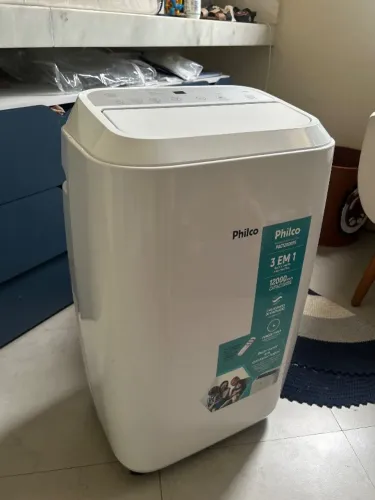 Ar condicionado portátil Philco praticamente novo